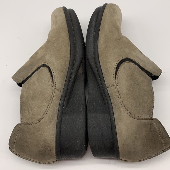 Dansko Grey Suede slip on shoes size 6.5 (Euro 37) - Picture 9 of 11